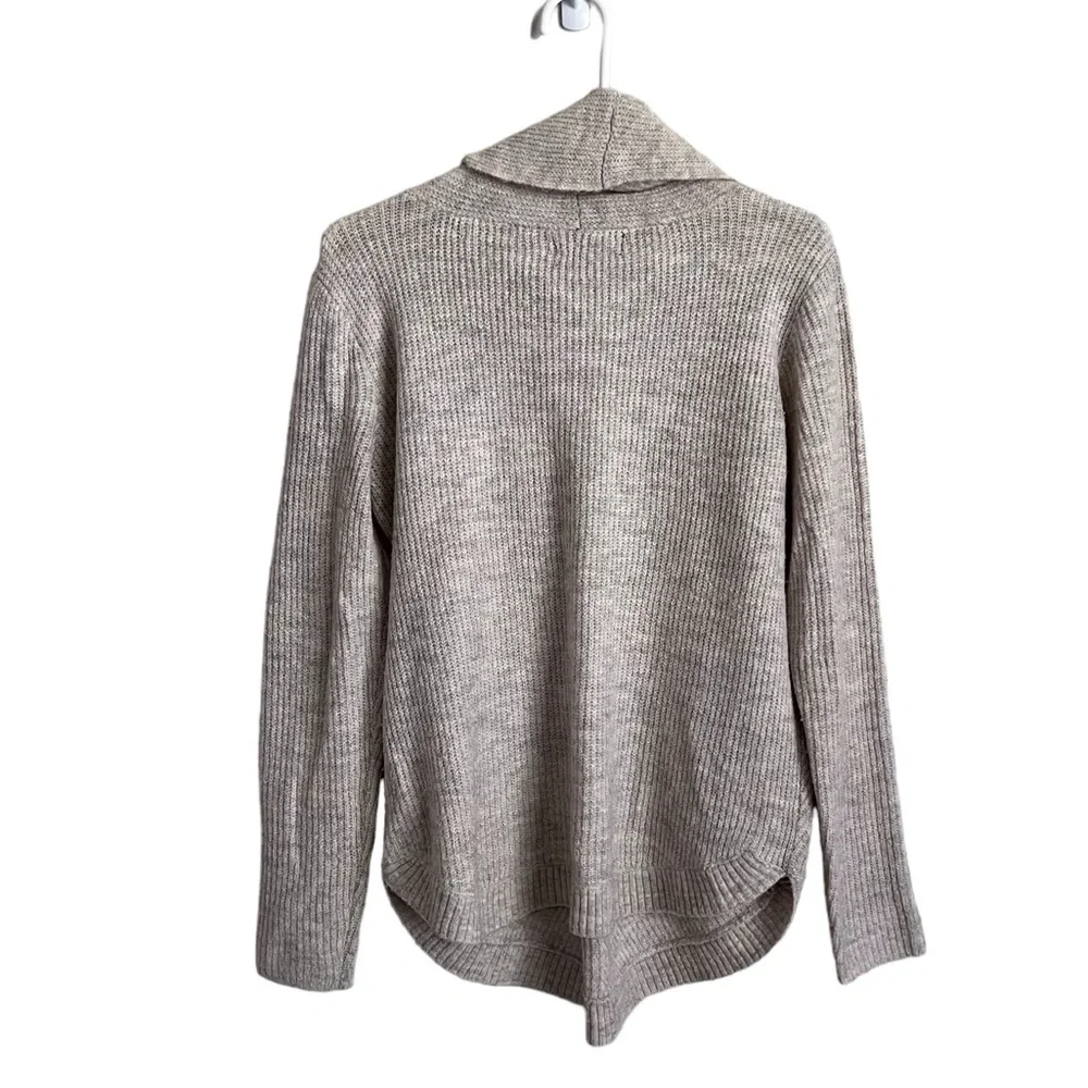 Tahari Womens Turtleneck Sweater Beige Tan Ribbed Knit Neutral Coastal Medium - Picture 2 of 7